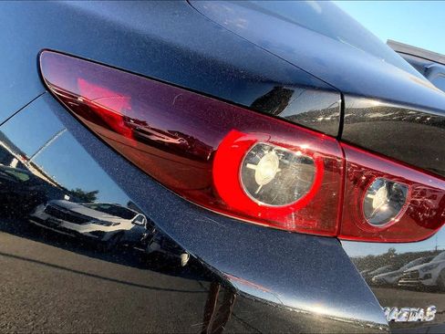 Used 2025 MAZDA MAZDA3 s FWD image 28