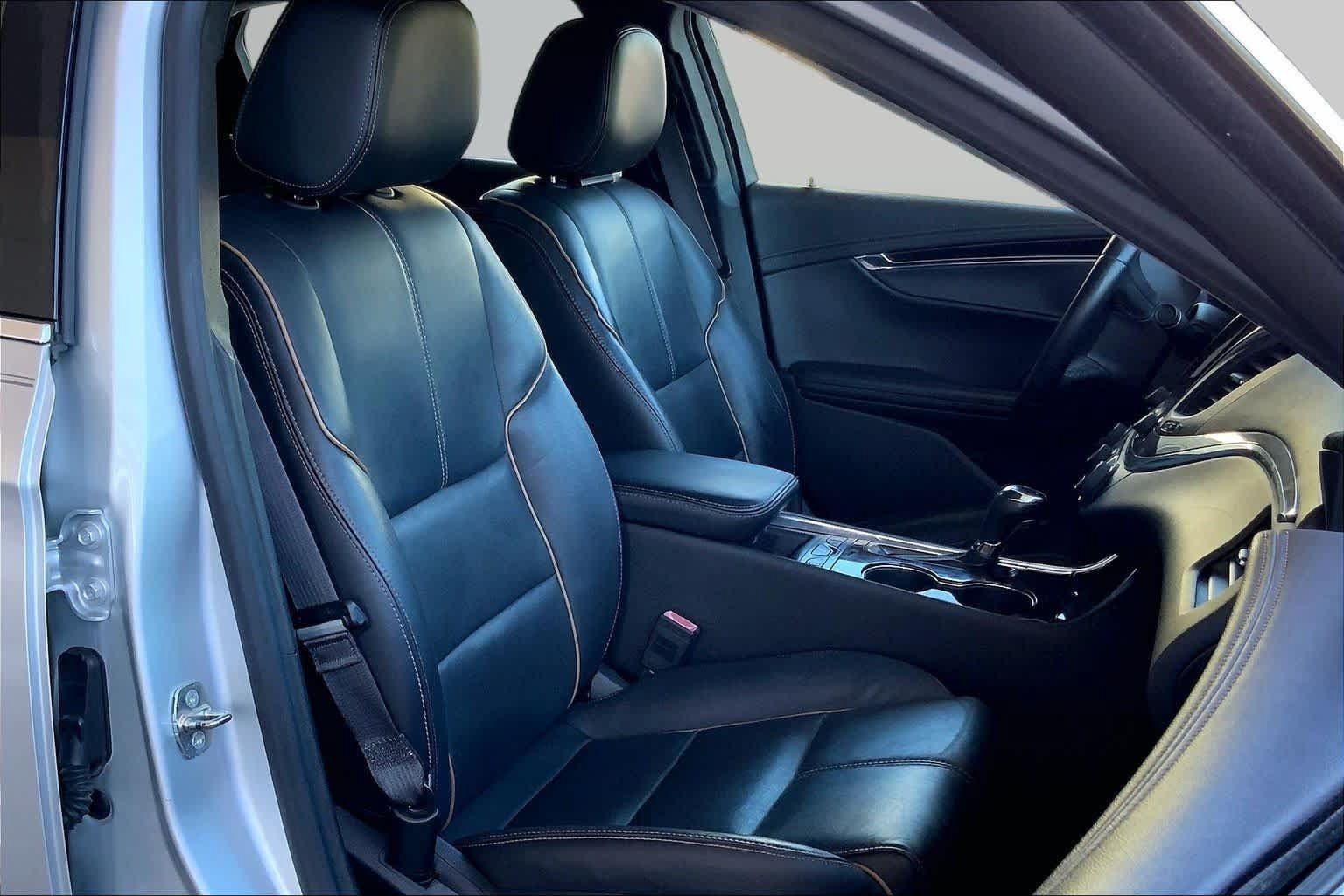 Used 2015 Chevrolet Impala LTZ FWD image 9