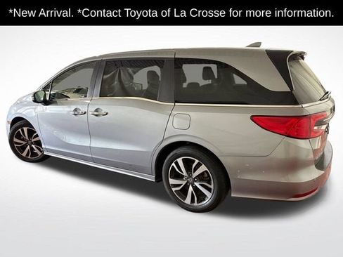 Used 2024 Honda Odyssey Touring image 2
