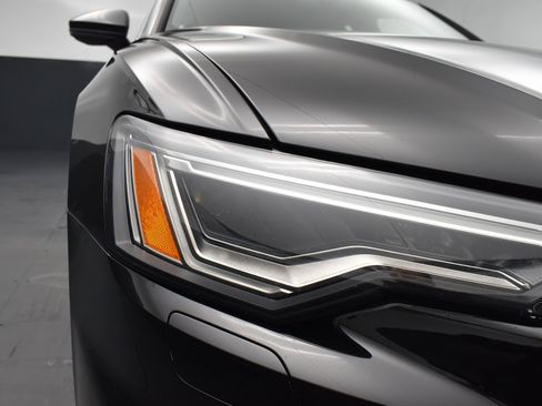 Used 2024 Audi A6 Premium Plus image 6