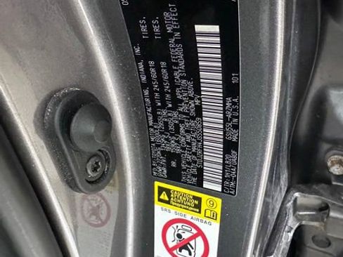 Used 2018 Toyota Highlander XLE AWD/4WD image 35