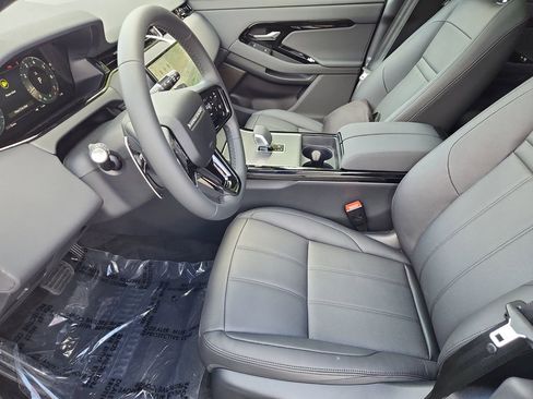 Used 2026 Land Rover Range Rover Evoque S AWD/4WD image 23