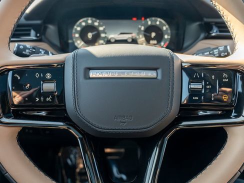 New 2025 Land Rover Range Rover Velar Dynamic HSE image 14