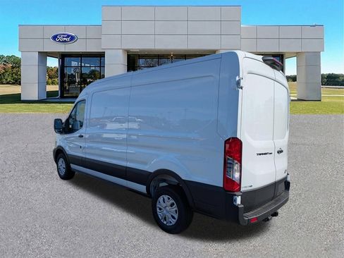 New 2026 Ford Transit 250 148 Medium Roof w/ Exterior Upgrade Package RWD image 3