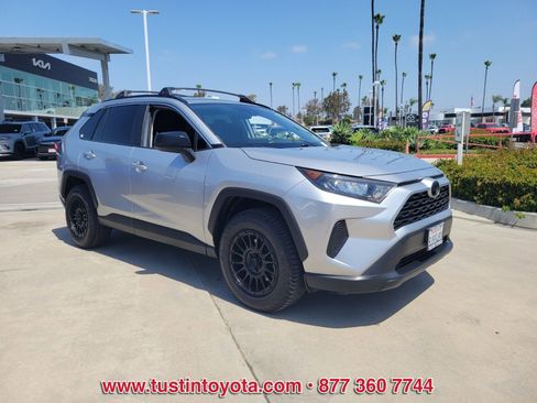 Used 2019 Toyota RAV4 LE w/ All Weather Liner Package FWD image 2