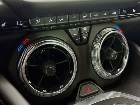 Used 2019 Chevrolet Camaro SS RWD image 17
