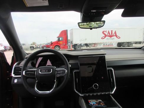 New 2026 GMC Acadia Elevation w/ Black Edition FWD image 17