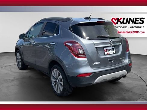 Used 2020 Buick Encore Preferred FWD image 8