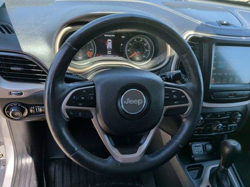 Used 2015 Jeep Cherokee Limited FWD image 14
