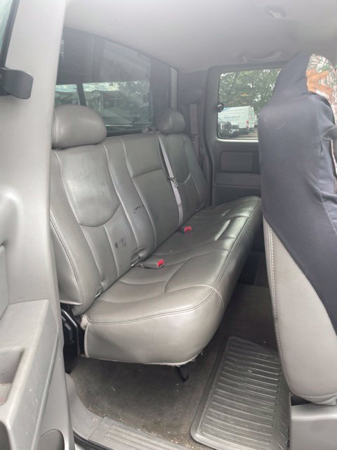 Used 2006 Chevrolet Silverado 2500 LT w/ Heavy-Duty Power Package AWD/4WD image 10