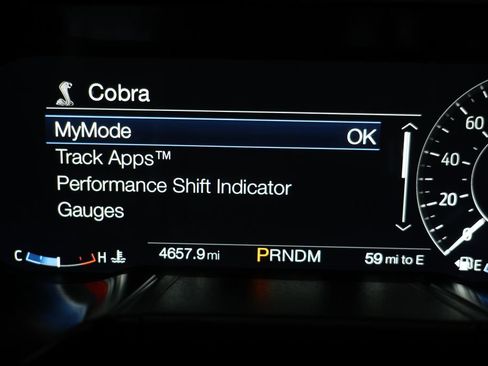 Used 2022 Ford Mustang Shelby GT500 w/ Technology Package RWD image 30