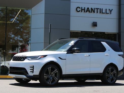 New 2026 Land Rover Discovery Dynamic SE AWD/4WD image 1