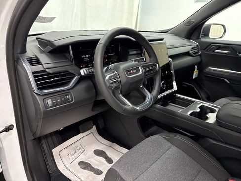 New 2026 GMC Acadia Elevation image 24