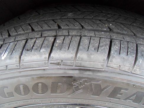 Used 2024 Kia Carnival SX image 17