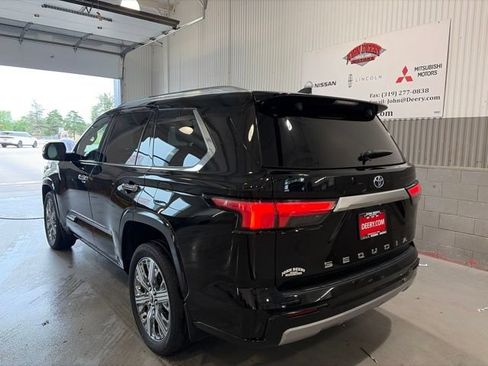 Used 2024 Toyota Sequoia Capstone AWD/4WD image 8