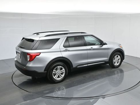 Certified 2023 Ford Explorer XLT image 46