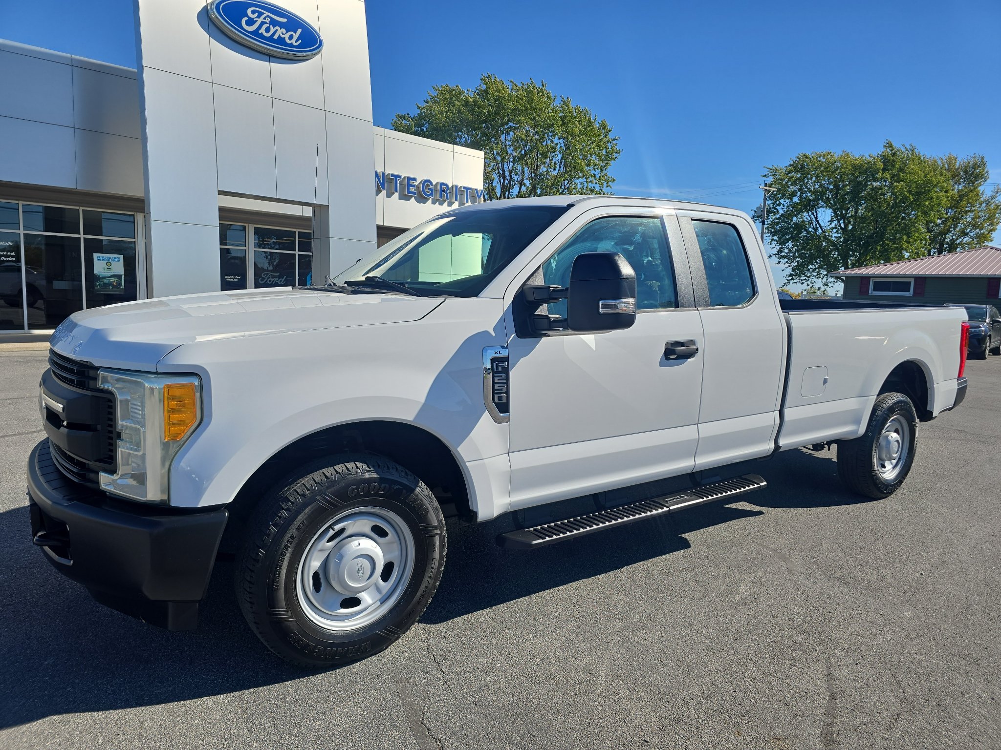 Used 2017 Ford F250 XL w/ Power Equipment Group RWD image 2