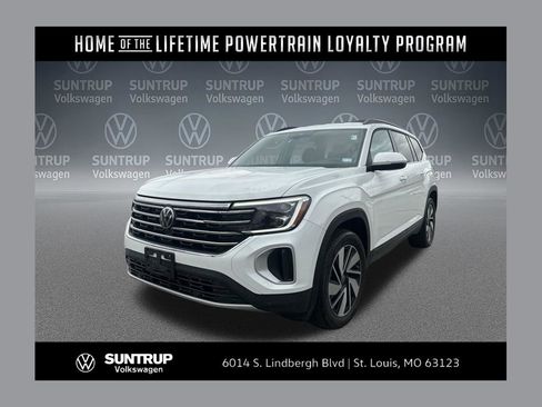 Used 2025 Volkswagen Atlas SE image 1