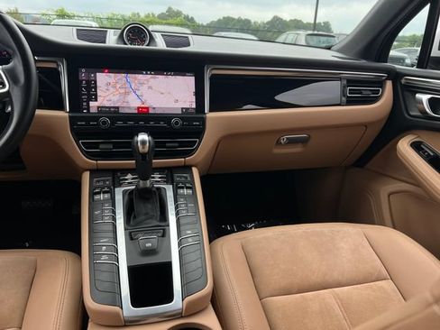 Used 2021 Porsche Macan AWD/4WD image 14