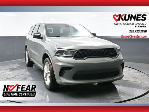 Used 2023 Dodge Durango GT image 1