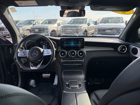 Used 2022 Mercedes-Benz GLC 300 4MATIC image 11