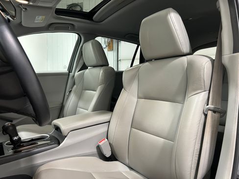 Used 2018 Acura RDX AWD image 25