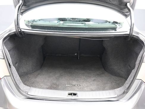 Used 2015 Nissan Sentra SV FWD image 41