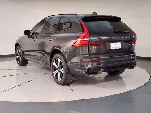 New 2025 Volvo XC60 T8 Plus w/ Protection Package Premier AWD/4WD image 6