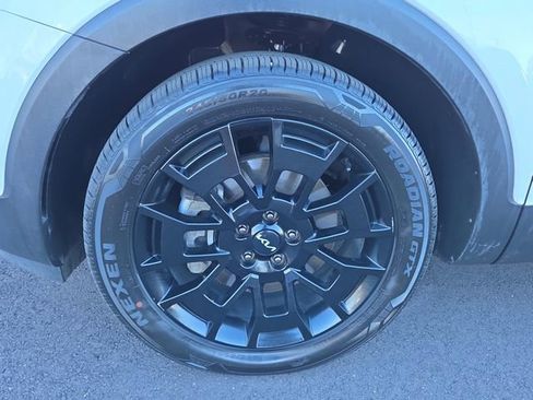 Used 2022 Kia Telluride EX w/ EX Premium Package image 9