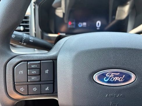 New 2026 Ford F350 XLT w/ XLT Premium Package AWD/4WD image 24