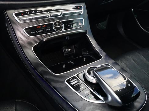 Used 2020 Mercedes-Benz E 350 Sedan w/ Parking Assistance Package image 24