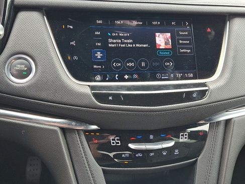 Certified 2022 Cadillac XT5 Premium Luxury w/ Technology Package AWD/4WD image 18