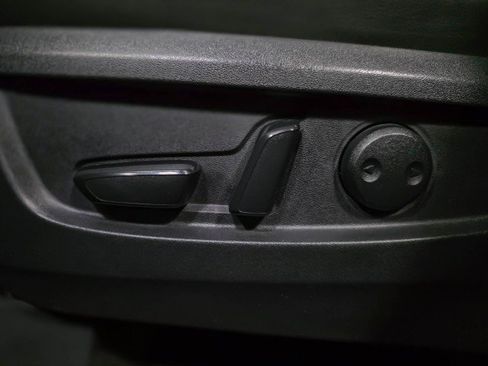 Used 2019 INFINITI QX50 Luxe w/ Navigation Package image 29