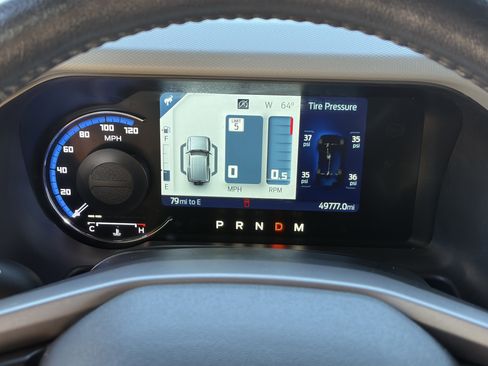 Used 2021 Ford Bronco Badlands image 32