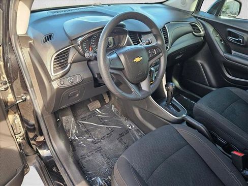 Used 2021 Chevrolet Trax LS w/ LPO, Protection Package image 10