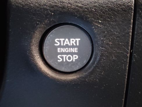 Used 2022 Nissan Frontier SV AWD/4WD image 31