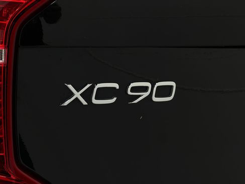 Used 2020 Volvo XC90 T6 Momentum image 42