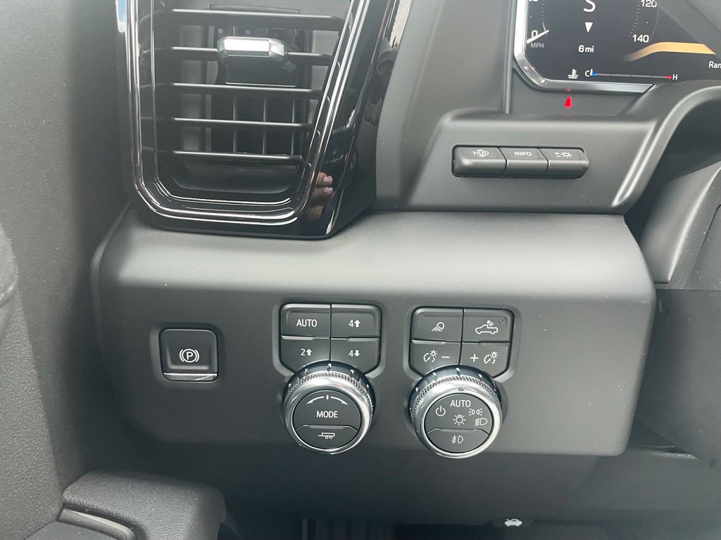 New 2026 GMC Sierra 1500 AT4 w/ AT4 Premium Package AWD/4WD image 15