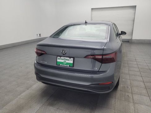 Used 2024 Volkswagen Jetta SE w/ Panoramic Sunroof Package FWD image 7