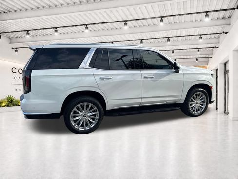 Used 2021 Cadillac Escalade Premium Luxury RWD image 15