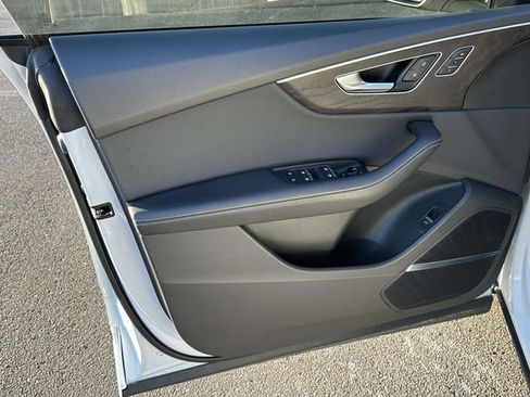 Used 2023 Audi Q8 Premium Plus w/ Premium Plus Package image 20