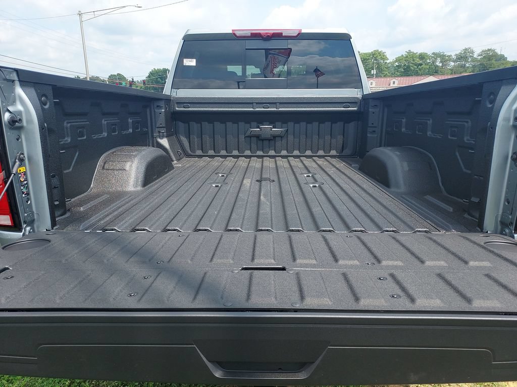 New 2026 Chevrolet Silverado 3500 LTZ w/ LTZ Premium Package AWD/4WD image 9