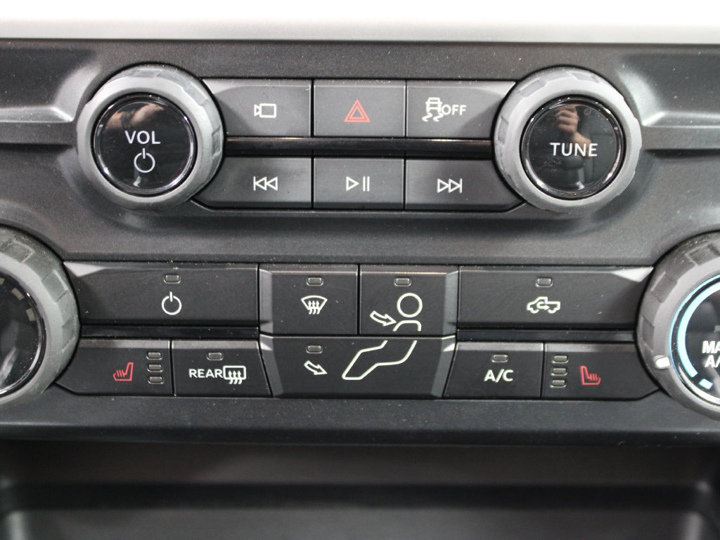 Used 2025 Ford F250 XLT w/ Black Appearance Package AWD/4WD image 71