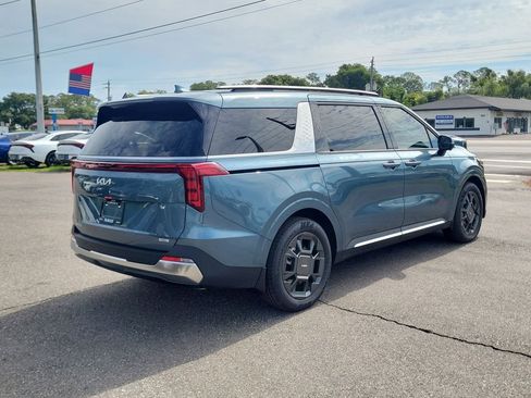 New 2026 Kia Carnival Hybrid FWD image 6