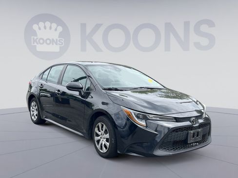 Used 2021 Toyota Corolla LE FWD image 10