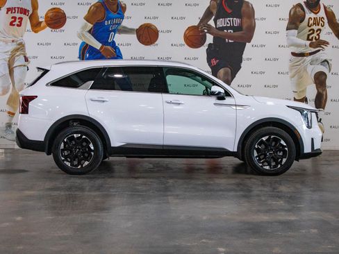 New 2025 Kia Sorento S w/ Panoramic Sunroof Package image 19