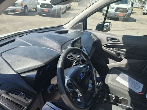 Used 2019 Ford Transit Connect XL FWD image 9