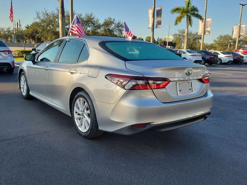 Used 2023 Toyota Camry LE image 9