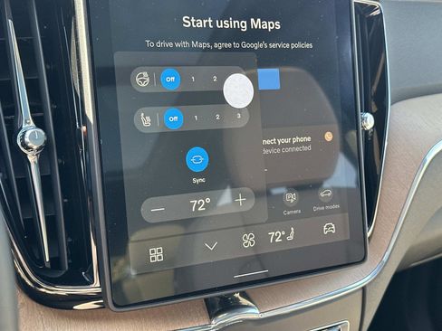 New 2026 Volvo XC60 B5 Plus w/ Climate Package image 25