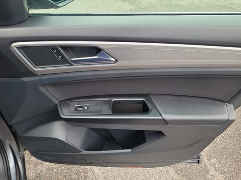 Used 2019 Volkswagen Atlas S FWD image 10